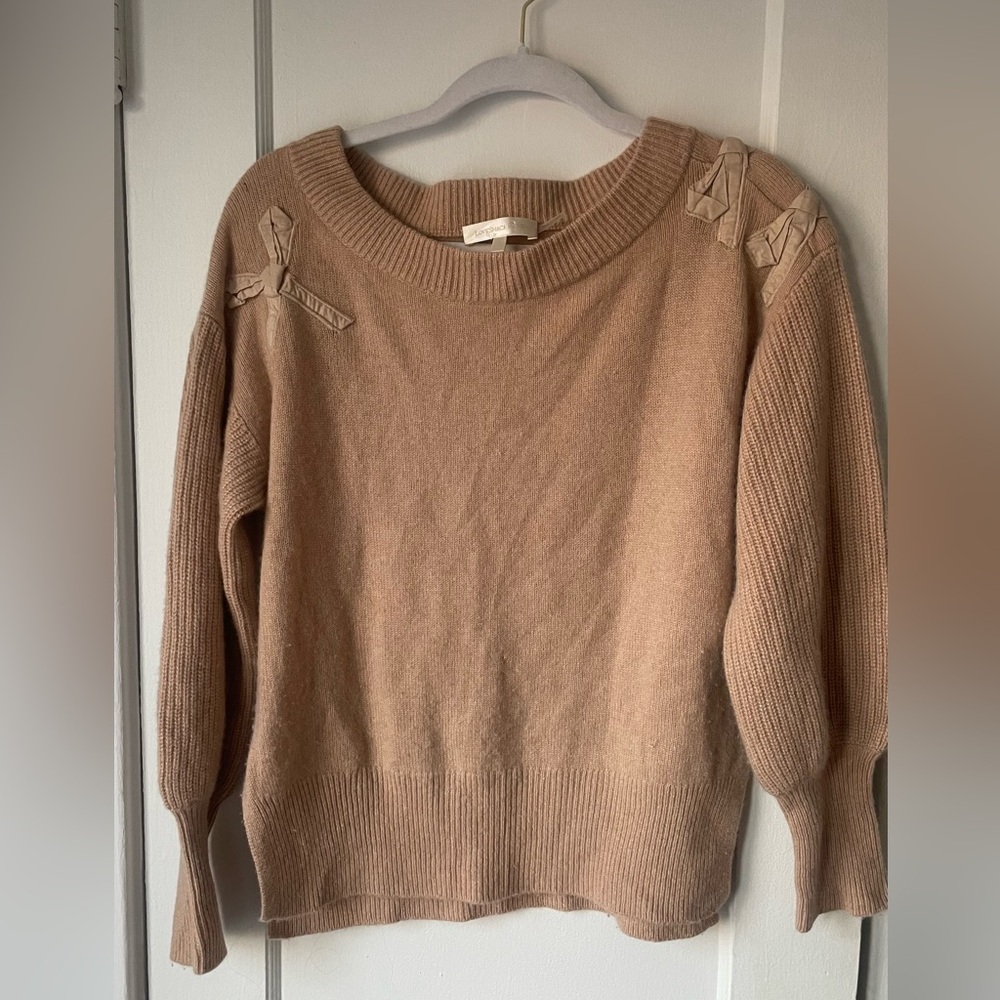 Super cute LoveShavkFancy Bow sweater!